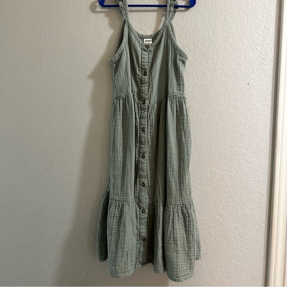Girls dress size 6-7